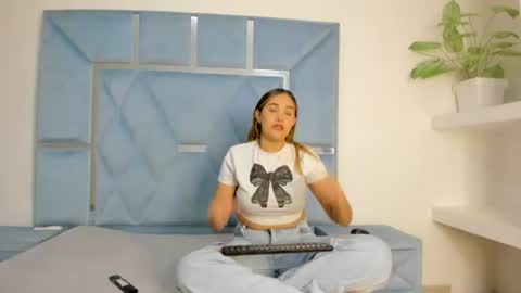 stella online show from June 25, 12:40 pm