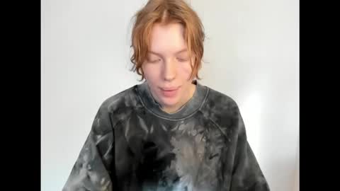 S T E L L A online show from November 26, 8:26 am