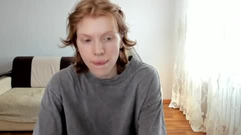 S T E L L A online show from April 14, 11:10 am