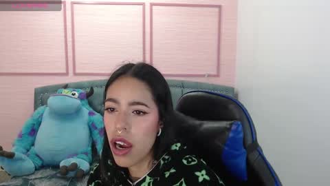 Stephania online show from January 28, 10:23 am