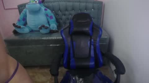 Stephania online show from February 26, 10:38 am