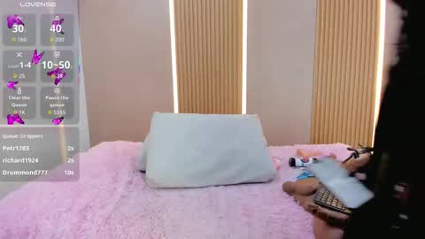 Stephany online show from February 20, 6:26 am