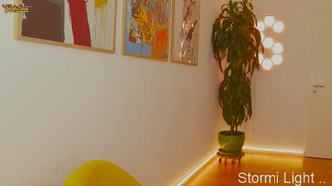 Stormi online show from January 15, 8:15 pm