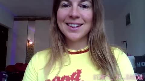 Sarah online show from April 15, 8:15 am