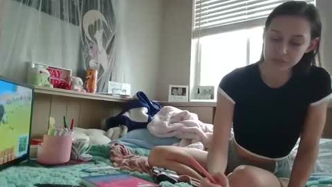 strawberrybubblegumkitty online show from March 1, 7:24 pm