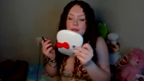 Strwbby online show from December 2, 6:04 am