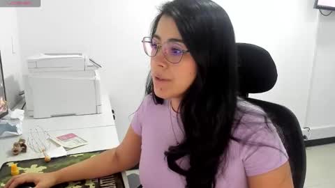 studcb_ online show from December 1, 7:27 pm