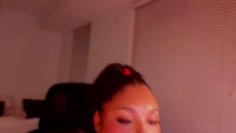 stunnahaus online show from April 4, 6:01 am