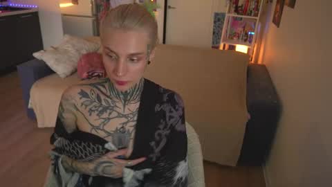 succubus_66 online show from March 11, 9:45 am