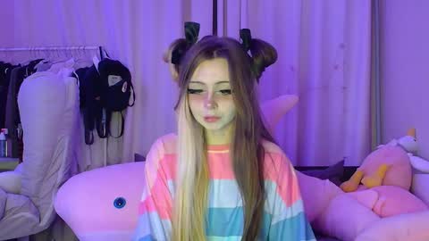 Sue online show from April 14, 8:53 pm