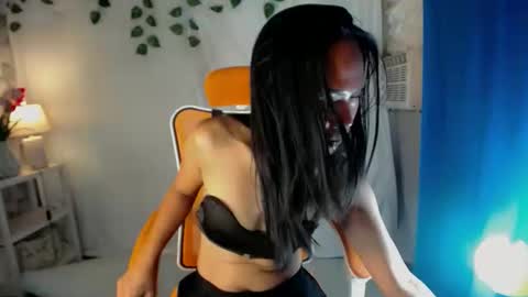 sugar_hotxx online show from May 14, 8:20 am