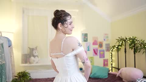 Rikki online show from February 22, 6:59 pm