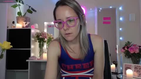 Snapshot of sugar_spice_all_things_nice chatting on October 17, 3:26 pm Sugar 4pm-8pm CAT Mon-Fri online show from October 17, 3:26 pm