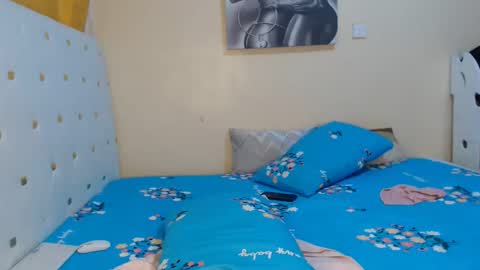 sugar online show from April 8, 12:40 pm