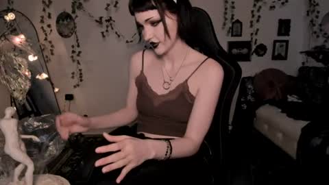 Ella online show from July 23, 5:37 am