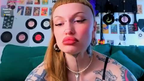 sugarsoot online show from May 14, 5:35 am