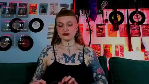 sugarsoot online show from May 16, 6:49 am