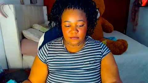 Cami   Back in 2 hours online show from April 15, 5:52 am