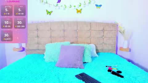 summer_girls01 online show from February 10, 1:52 am