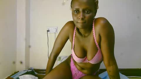 summerdew online show from April 18, 9:37 pm