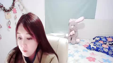 Snapshot of sun_yummy chatting on February 17, 6:09 am Lucis online show from February 17, 6:09 am