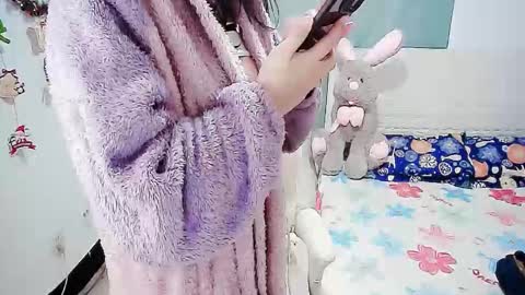 Snapshot of sun_yummy chatting on December 25, 7:03 am Lucis online show from December 25, 7:03 am