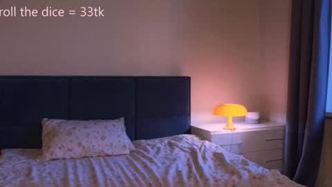 Amy online show from February 14, 1:57 pm