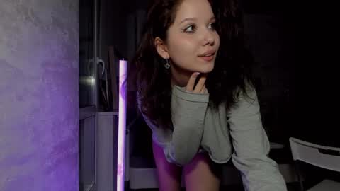 Amy online show from February 21, 6:26 pm