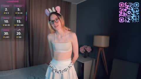 Kiki online show from March 19, 1:10 am