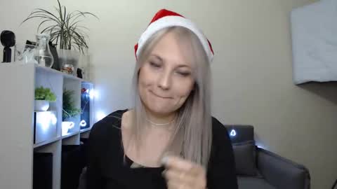 Naomi online show from December 25, 8:07 pm