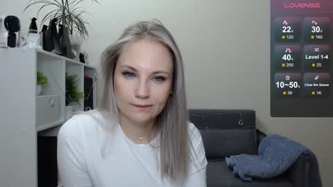 Naomi online show from January 3, 6:46 pm