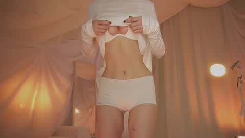 Maria online show from April 13, 8:31 pm