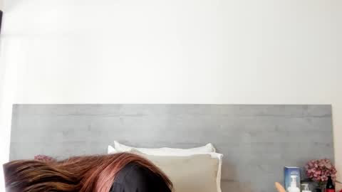 sunnywhitee online show from March 17, 7:07 pm