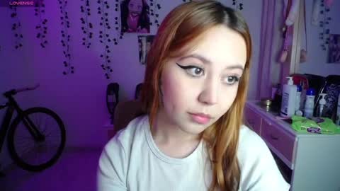 Snapshot of sunset_pienk chatting on October 9, 5:22 am Sunset online show from October 9, 5:22 am