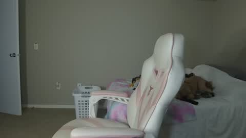 Rosey Darling online show from June 15, 10:04 am