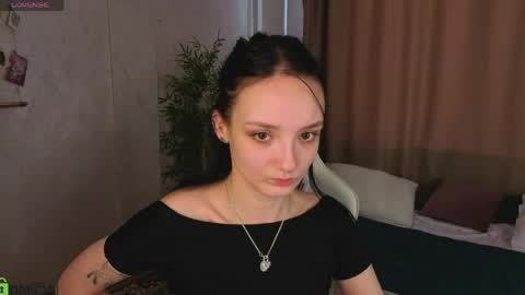 Annie online show from June 3, 1:28 am