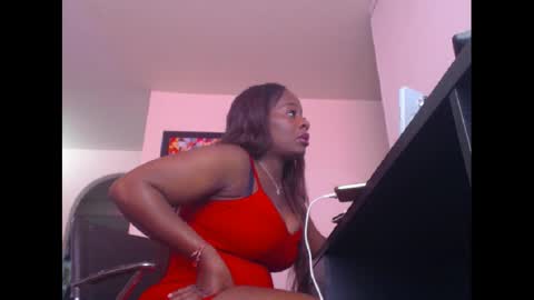 SUSAN online show from June 18, 3:06 pm