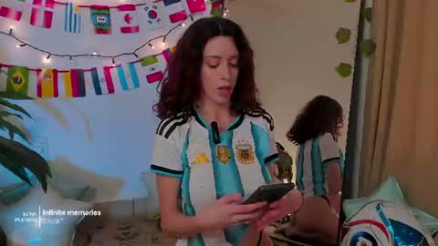 Flor online show from June 22, 7:22 pm