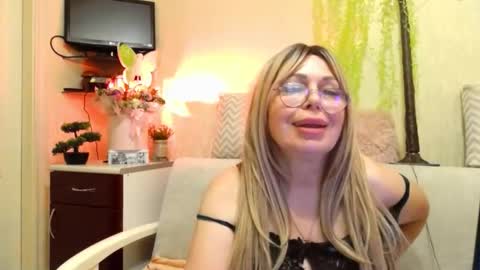 SusiexNoreen online show from May 8, 2:04 am