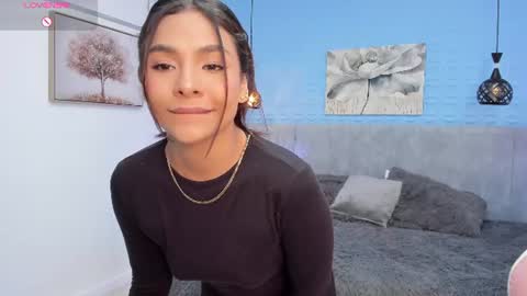 sussy_sweet4u online show from June 12, 11:18 am
