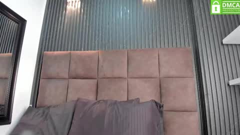 sussy_vixen online show from September 22, 8:18 pm