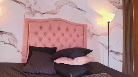 suxan_white online show from May 30, 9:22 pm