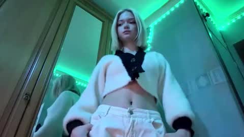 Stacy online show from March 22, 10:05 pm