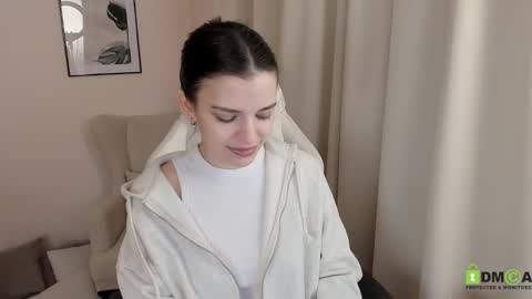 Suzy  next stream  Thursday Friday Saturday online show from January 17, 1:47 am