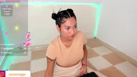 suzzann_rugg online show from January 5, 10:50 pm