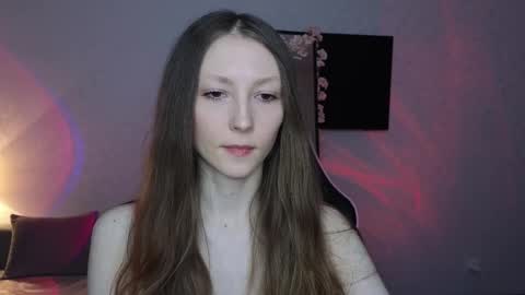 Snapshot of sweeet_lilit chatting on February 20, 12:30 am SwitLilit online show from February 20, 12:30 am