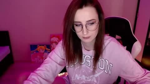 Alice online show from February 18, 6:06 pm