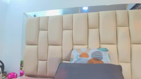 Amye  online show from November 25, 7:47 pm