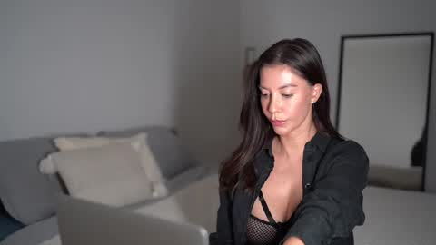 Dorothea online show from October 14, 8:55 pm