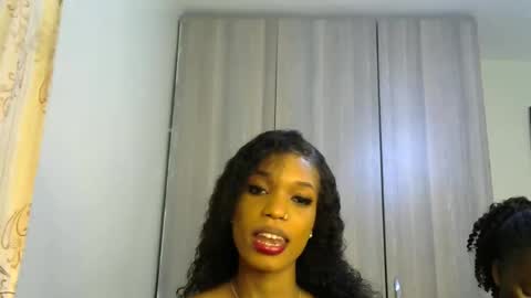 Snapshot of sweet_bobo chatting on September 15, 3:20 pm Ocean online show from September 15, 3:20 pm